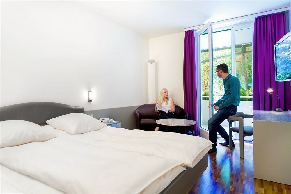 Hotel Fly Away Kloten Buitenkant foto